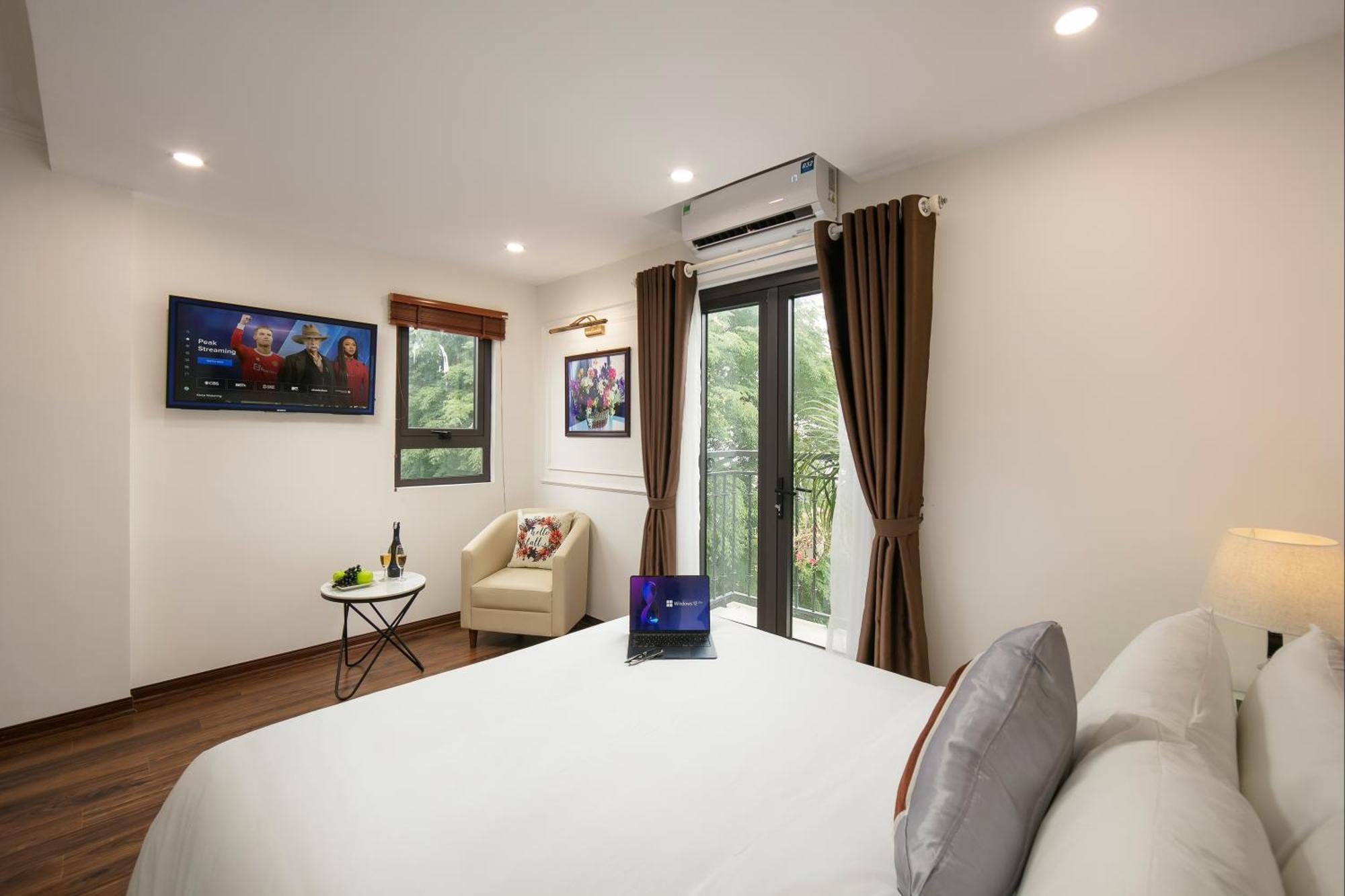 Trangtrang Luxury Hotel Hanoi Bagian luar foto