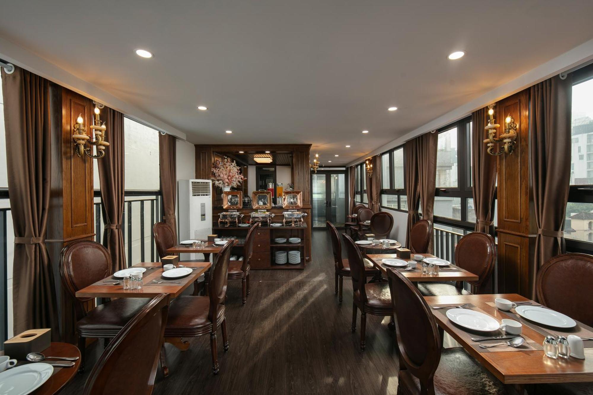 Trangtrang Luxury Hotel Hanoi Bagian luar foto