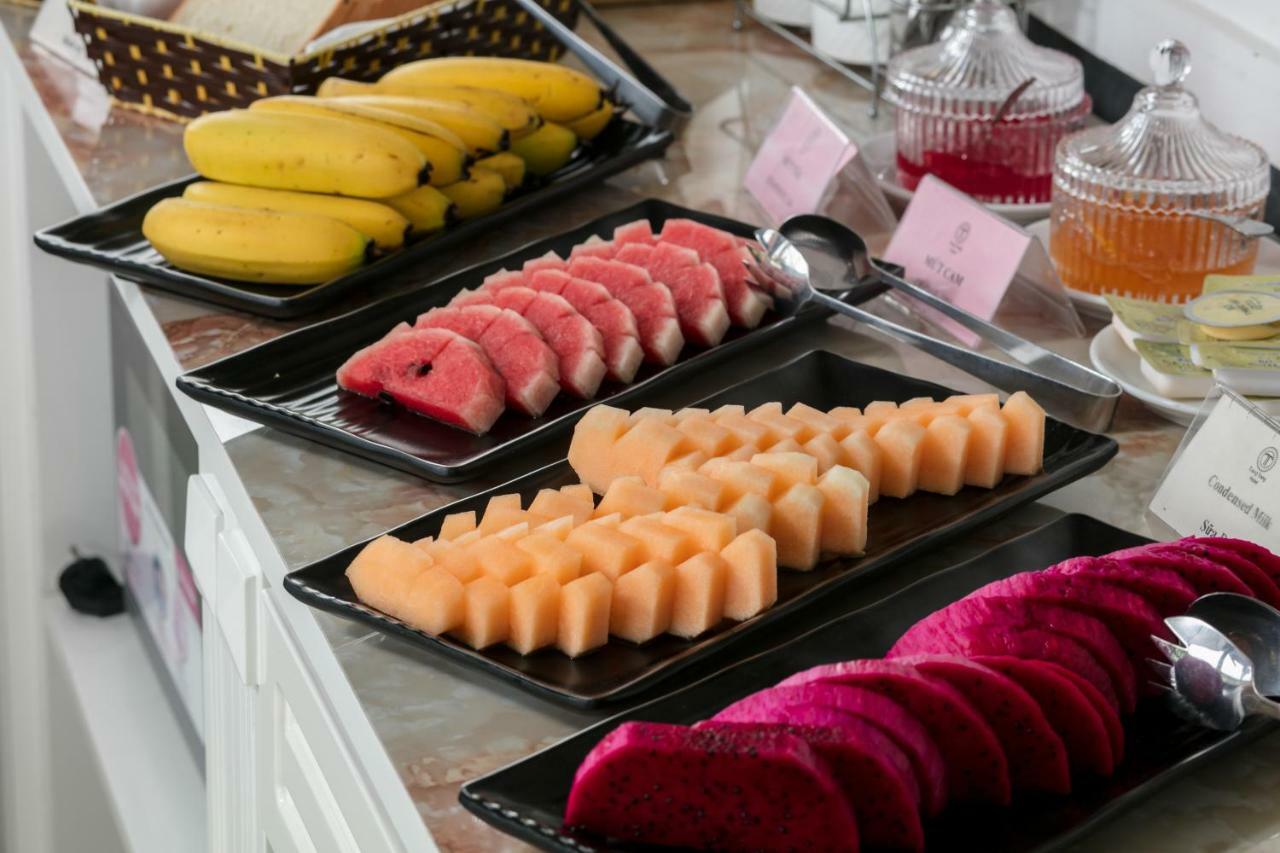Trangtrang Luxury Hotel Hanoi Bagian luar foto